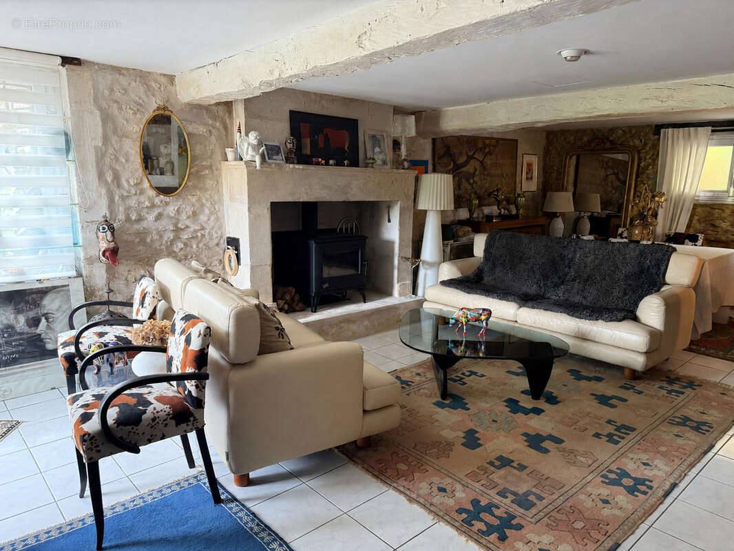 Maison de charme avec un grand garage - photo 5