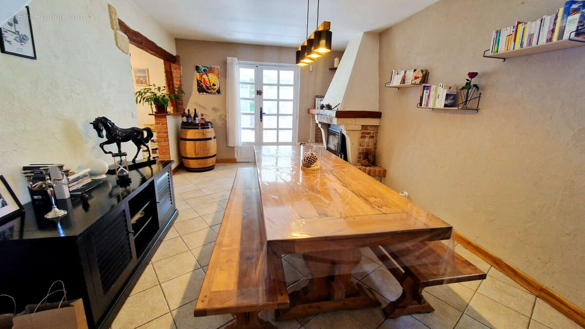 Maison à SAINT-MARTIN-EN-CAMPAGNE