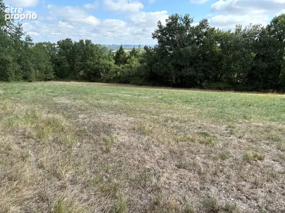 Terrain à SAIX