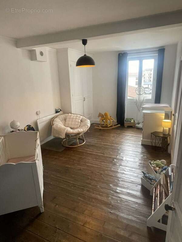 Maison à BOURG-DE-PEAGE