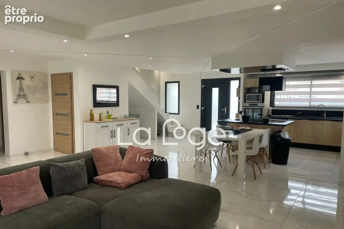 Maison 4 pièces 126 m² à vendre à La Saulce (05110) - photo 2