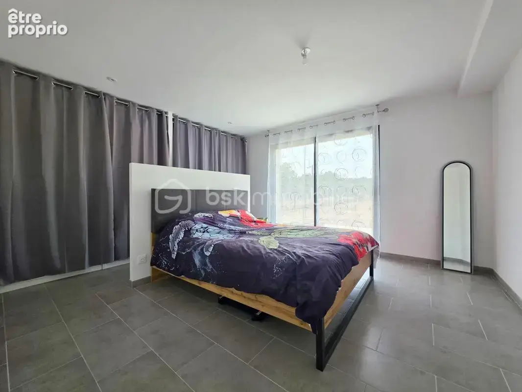 Maison contemporaine de 2023 avec 1 861 m² de terrain - photo 8