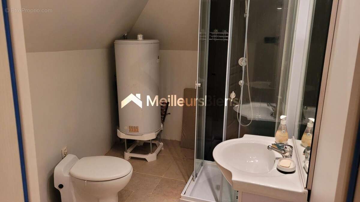 Maison à CROS-DE-MONTVERT