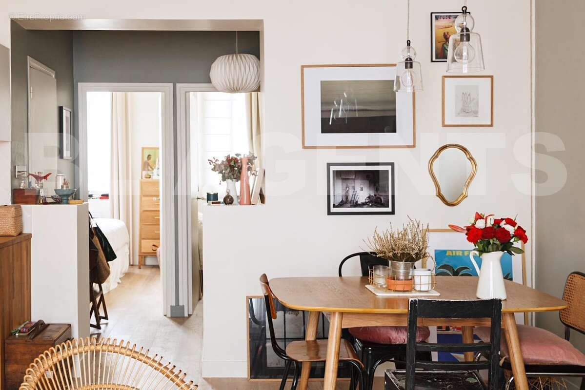 Séjour 6 - Appartement à COURBEVOIE