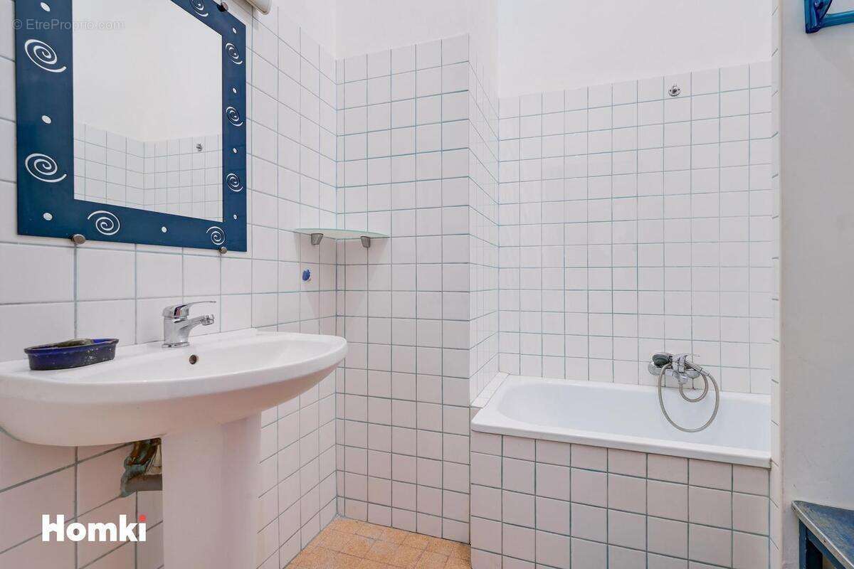 Appartement à MARSEILLE-6E