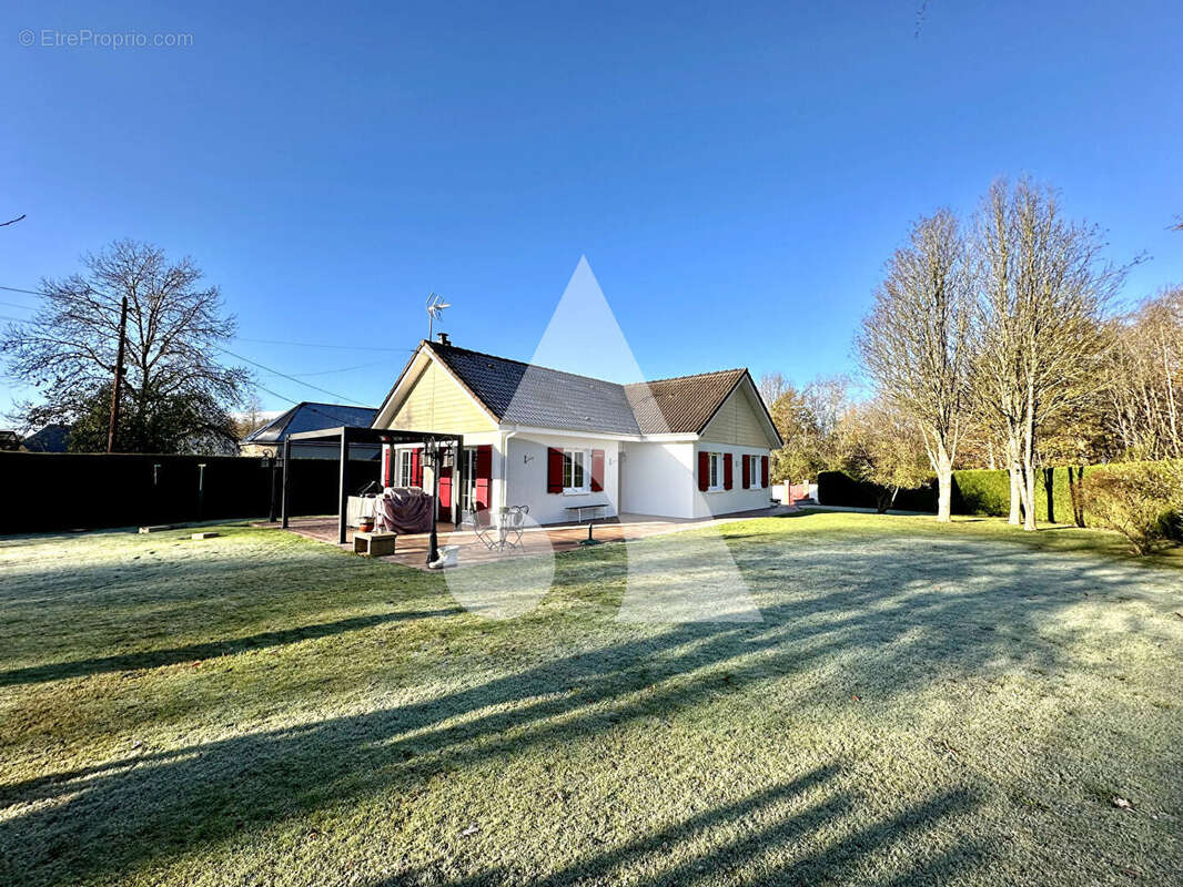 Maison à LE FIDELAIRE