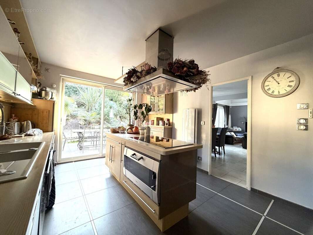 Maison à MONTLIGNON