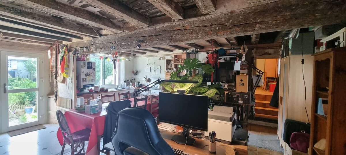 Maison à MELZ-SUR-SEINE