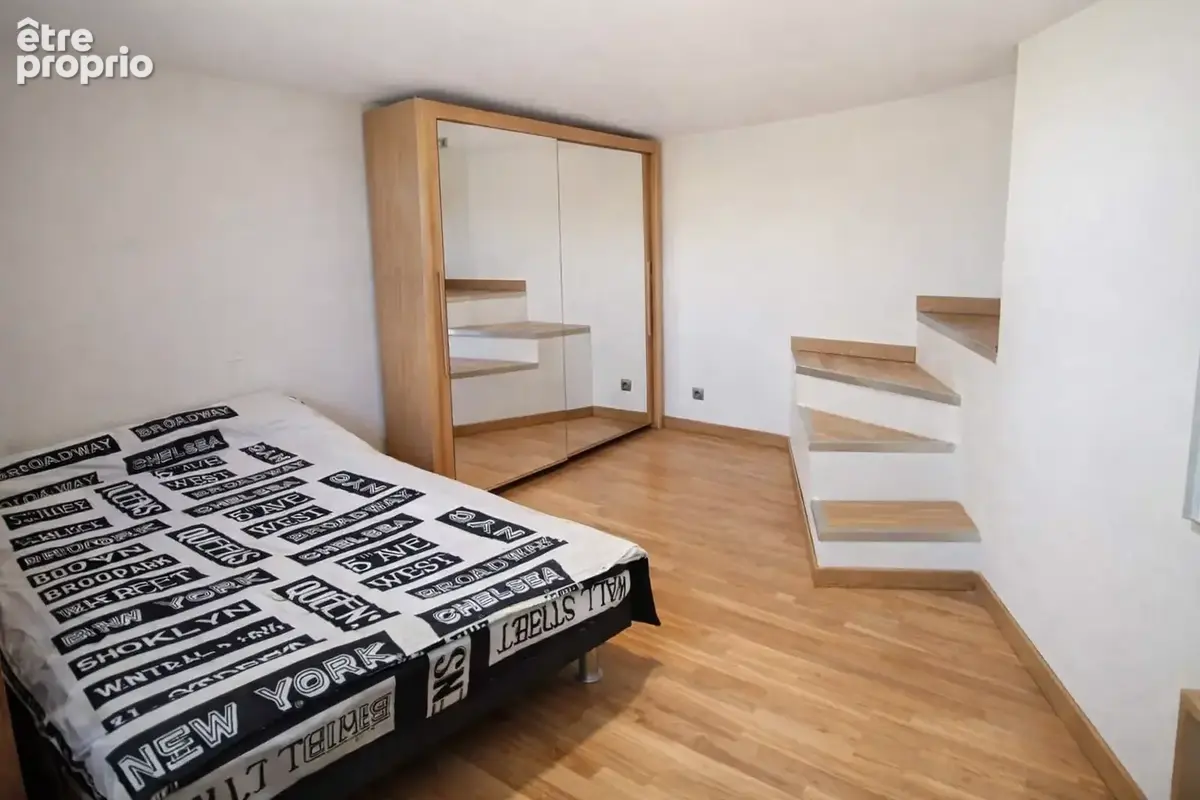 Superbe duplex de caractère avec terrasse panoramique de 50 m2   Possibilité 2 chambres - photo 3
