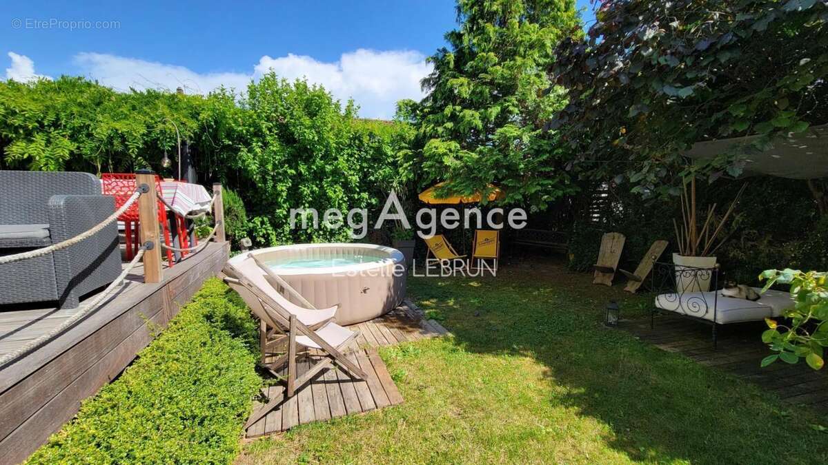 Maison - 8 pièces - 6 Chambres - Studio 16m² - Garage - Stationnement - Sous-Sol Complet - Jardin Sans Vis-à-Vis - photo 17