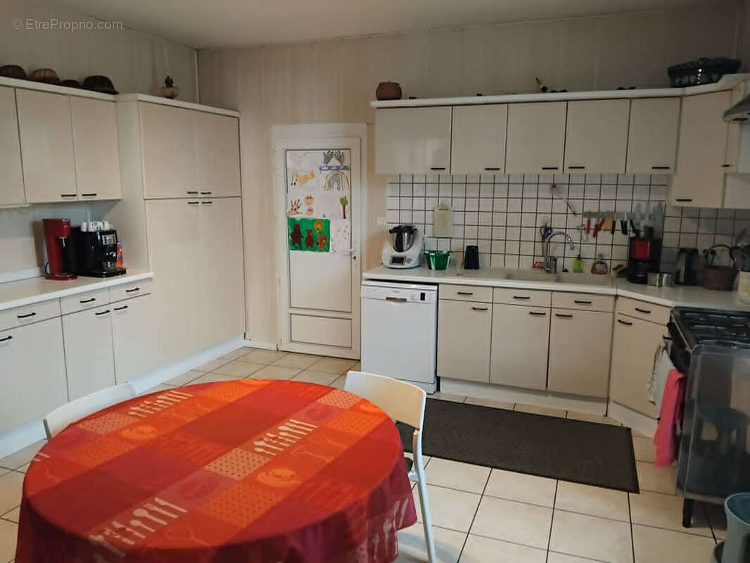 Immeuble avec gros potentiel de rapport - photo 3