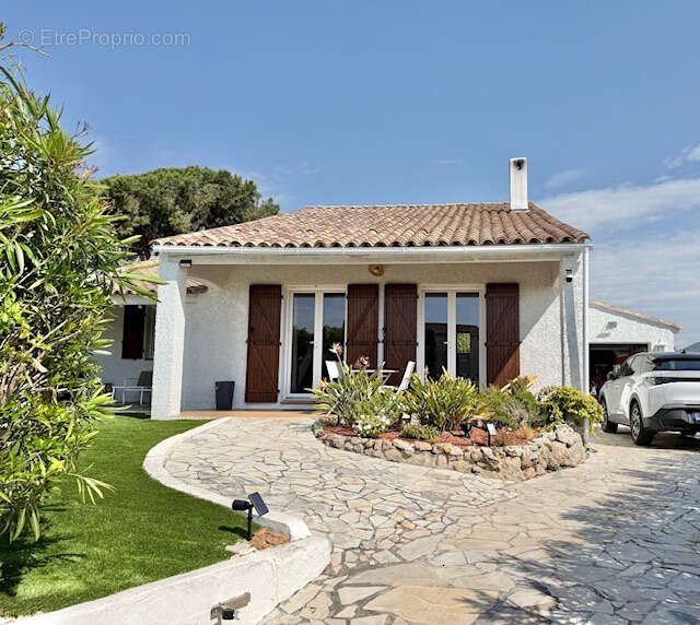 Maison à FREJUS