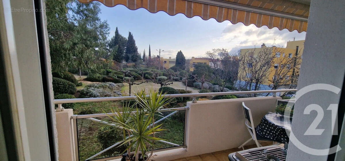 Appartement à HYERES