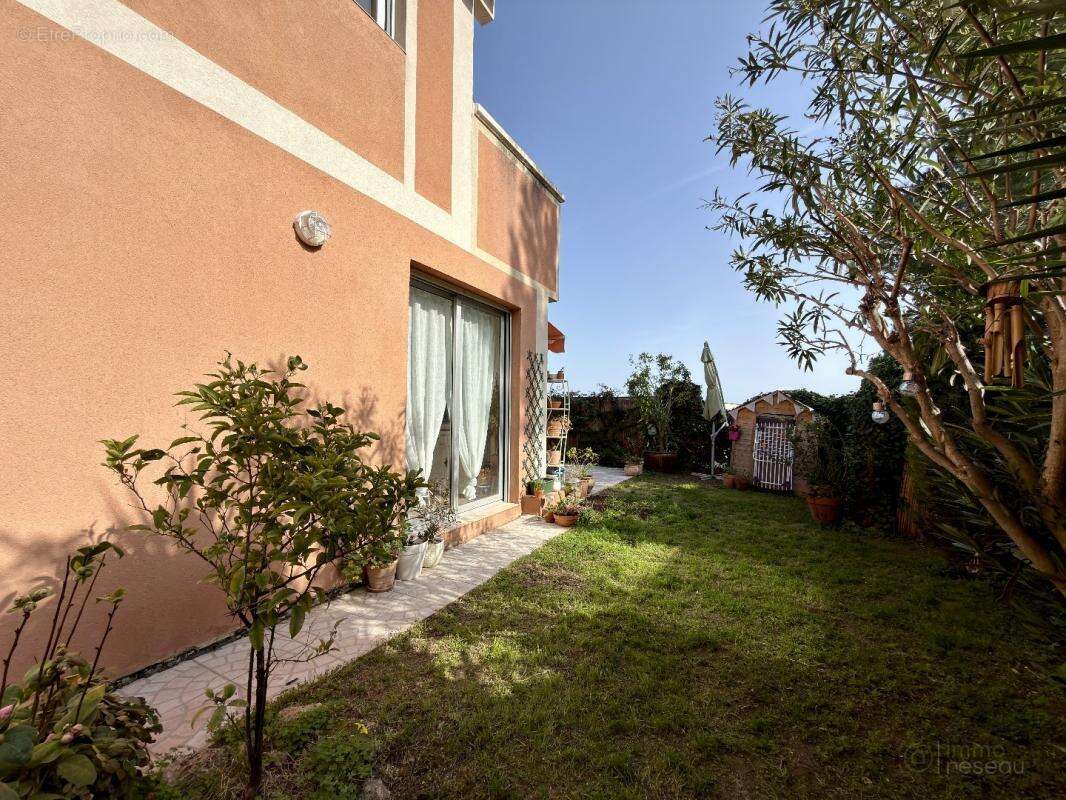 Appartement à ROQUEBRUNE-CAP-MARTIN