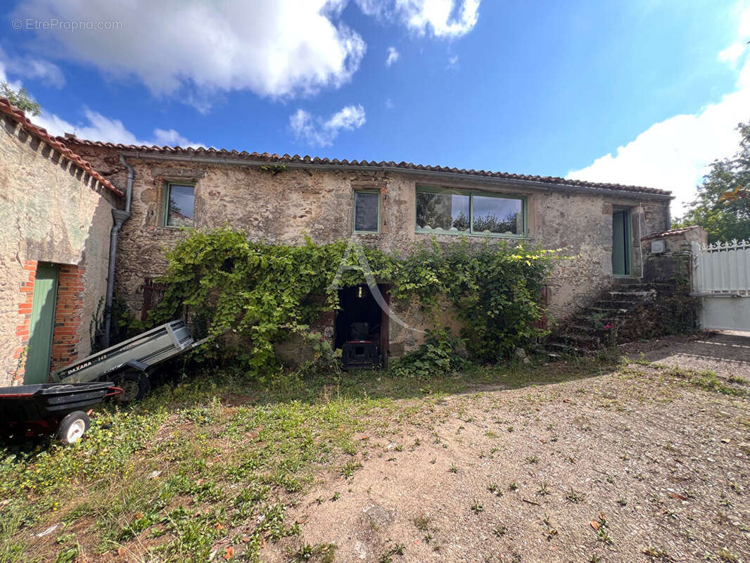 Maison à APREMONT