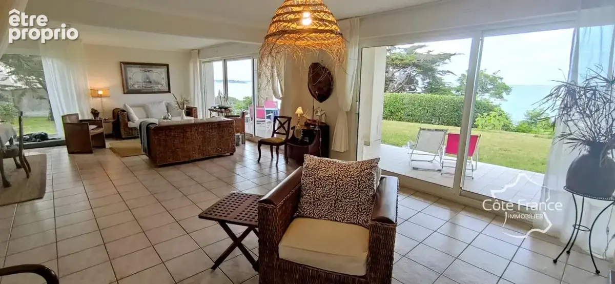 Appartement duplex exceptionnel - 170 m2 face à la mer dans - photo 9
