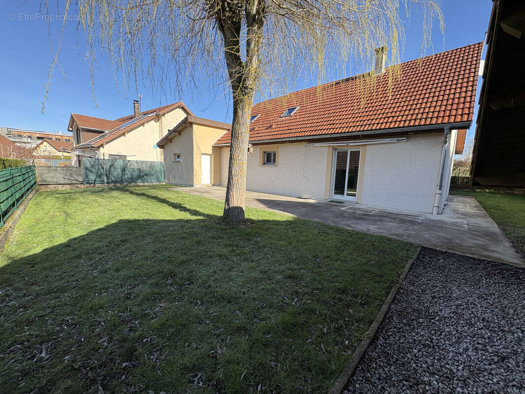 Maison à PONTARLIER