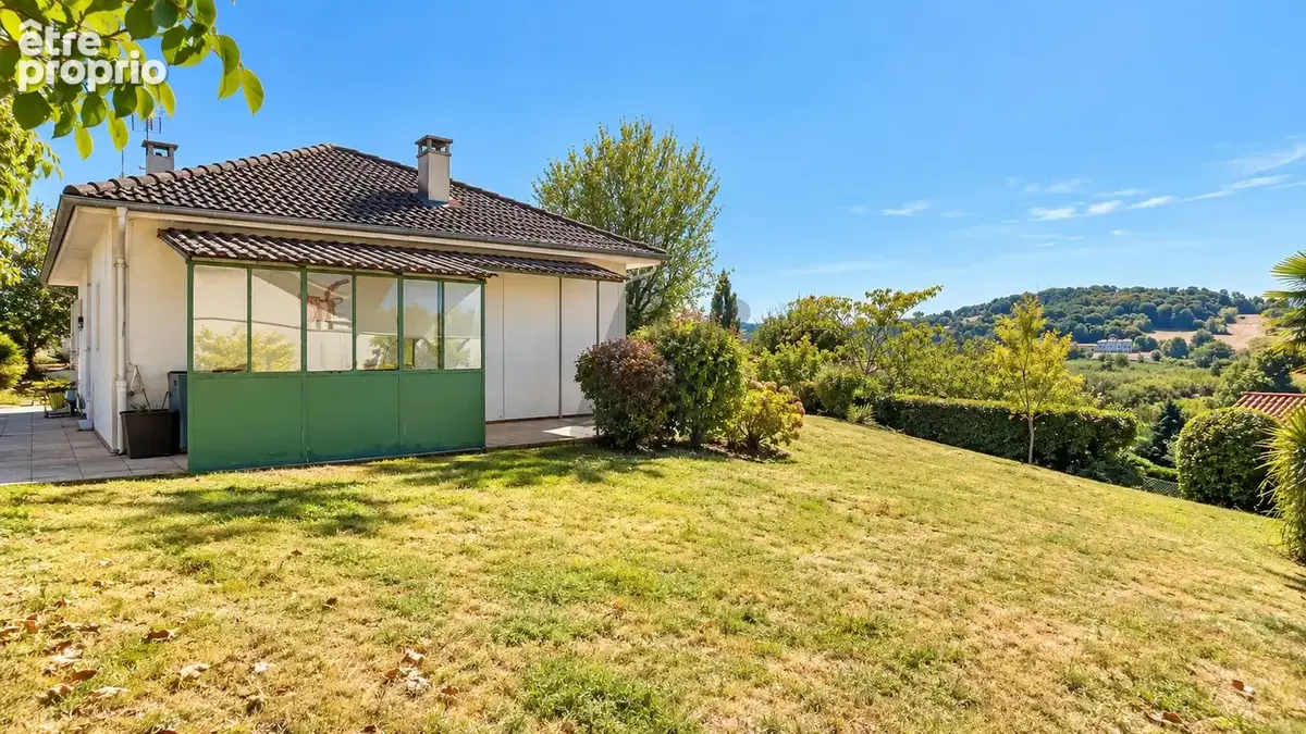 Maison de plain-pied avec superbe jardin et vue panoramique remarquable - photo 10