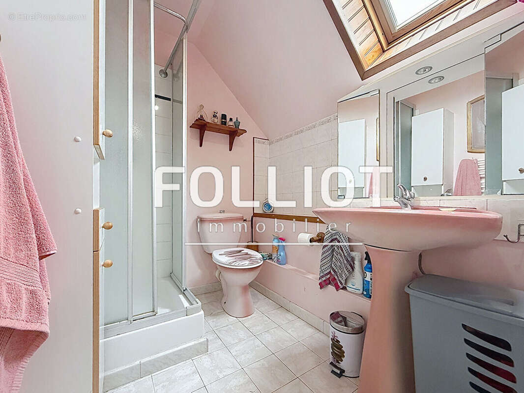 A VENDRE Maison 4 pièces à vendre à Heugueville-sur-Sienne - photo 9