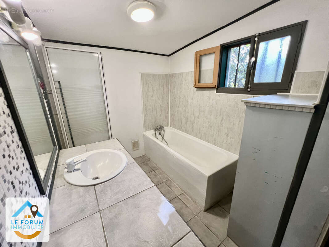 Saint pierre 97410 - ensemble immobilier - 3 logements - fort potentiel - quartier prisé - photo 10