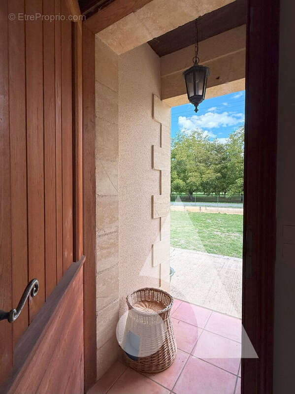 Maison à SAINT-CYBRANET