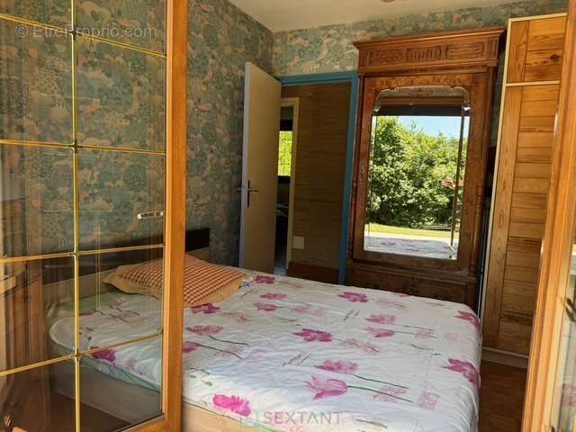 Maison à FOLLAINVILLE-DENNEMONT