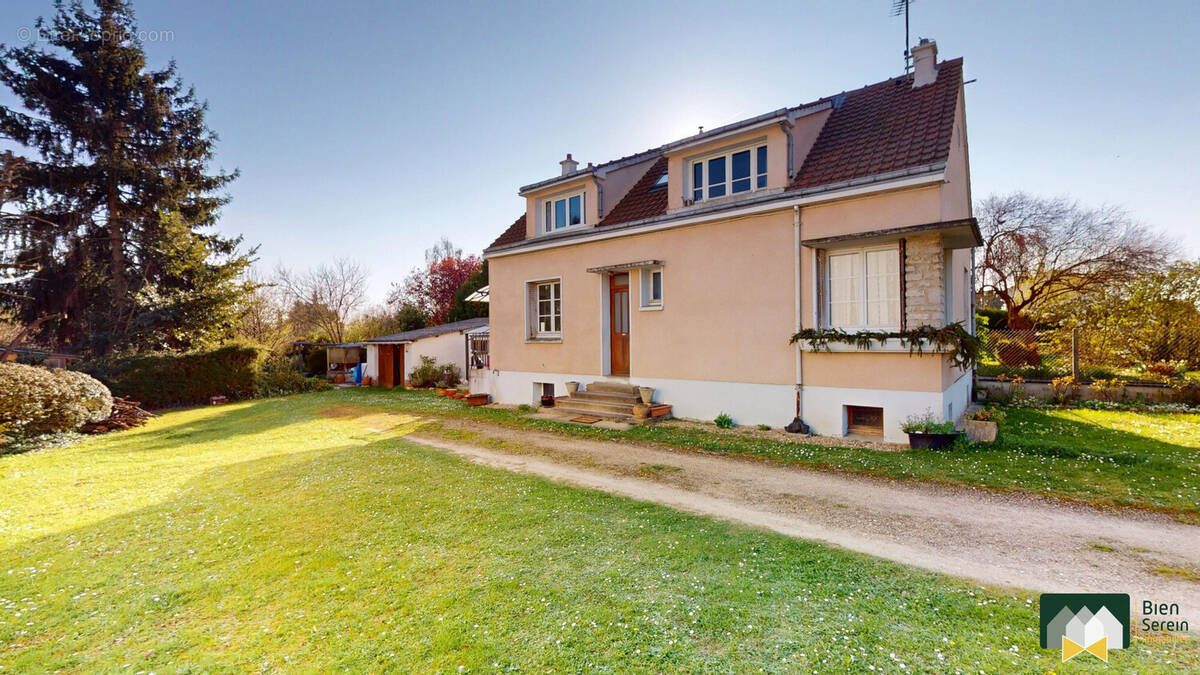 Maison à MAINVILLIERS