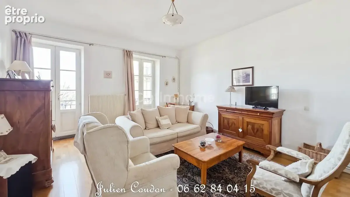 Royat centre thermal – 138 m² – 3 chambres – Balcon filant – Charme 1890 - photo 5