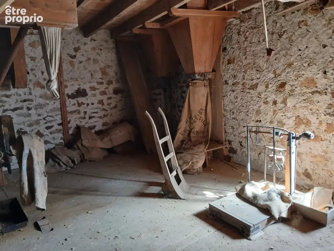 Charmant moulin historique avec caractère à Gorre - photo 6
