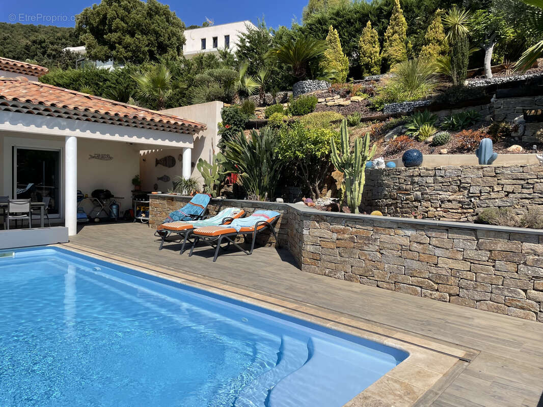 Maison à LA LONDE-LES-MAURES