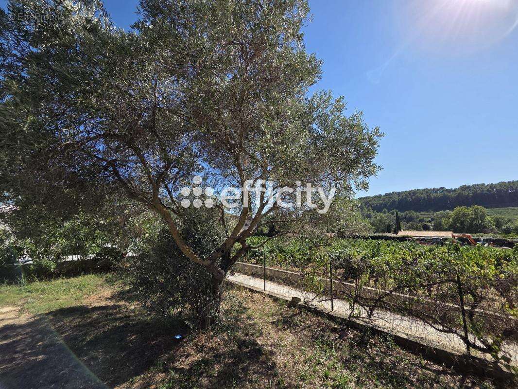 Maison 136 m² à Le Castellet  - photo 18