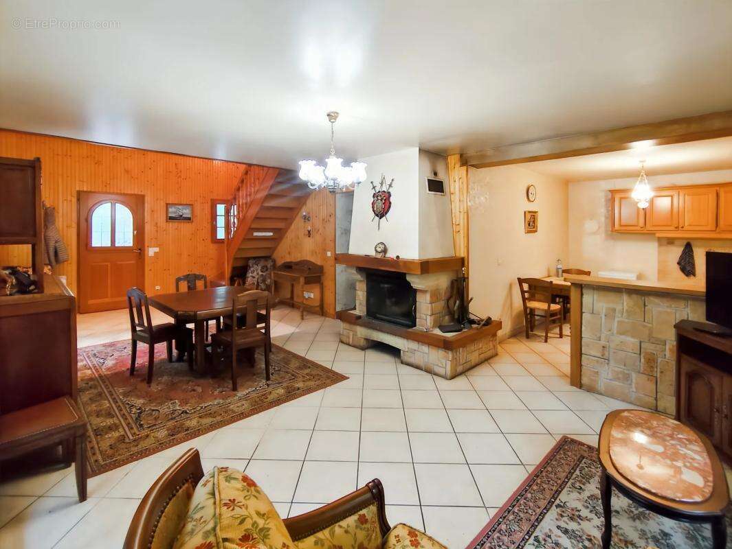 Maison à GLISOLLES