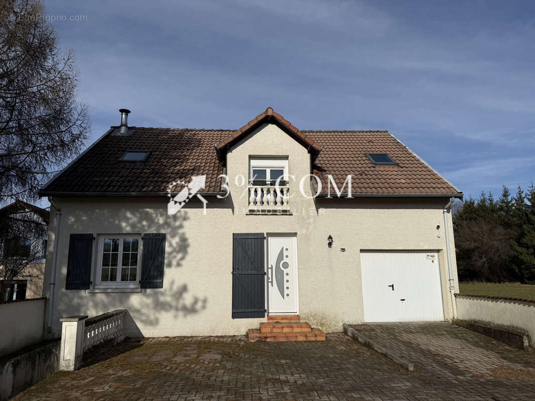 Maison à SANCHEY
