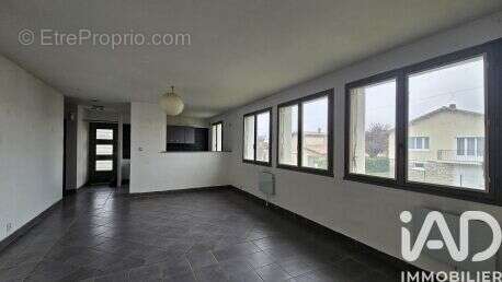 Photo 3 - Maison à RUFFEC