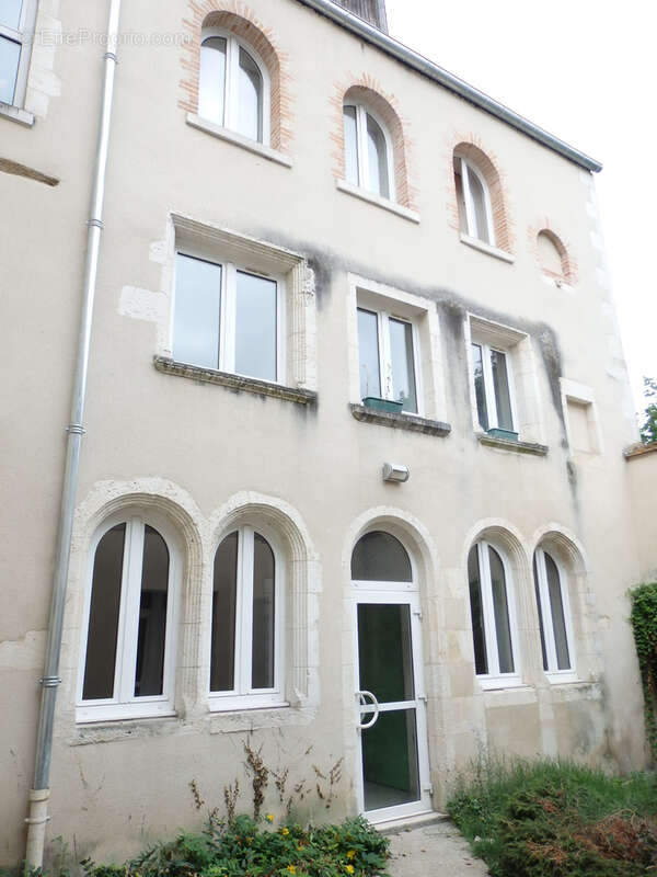 Appartement à LA CHARITE-SUR-LOIRE