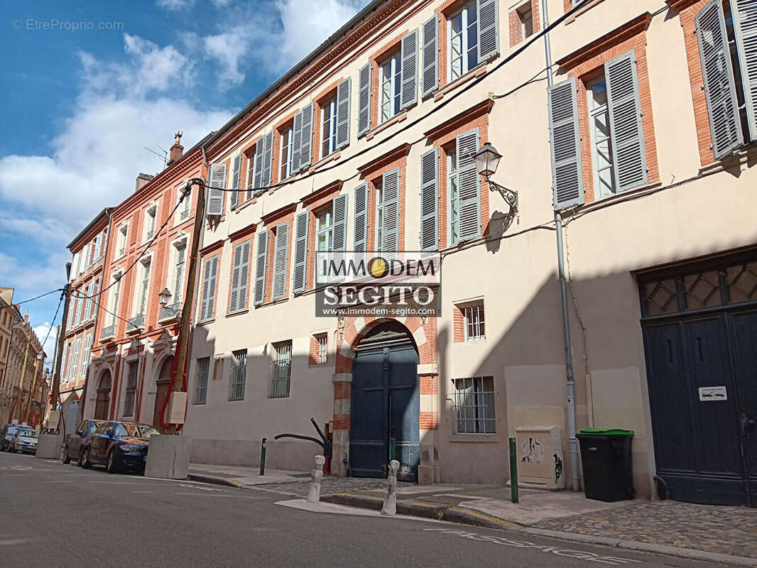 Carmes  - Dalbade : LOFT DUPLEX - photo 2