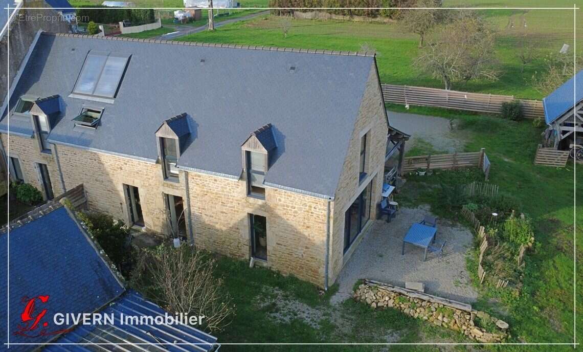 Maison à SAINTE-HELENE