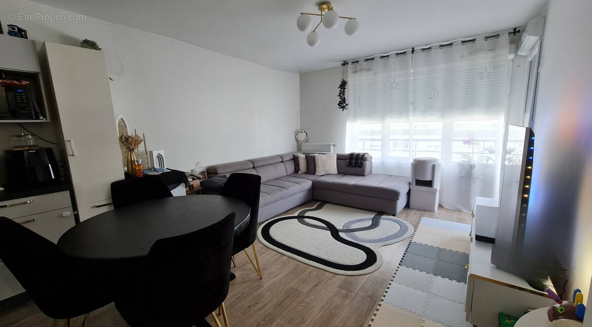 Appartement à LES ULIS