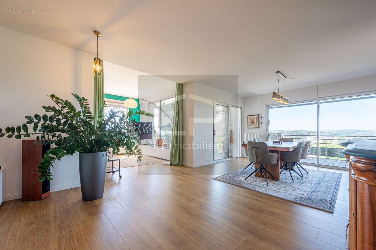 Appartement à ANNECY-LE-VIEUX