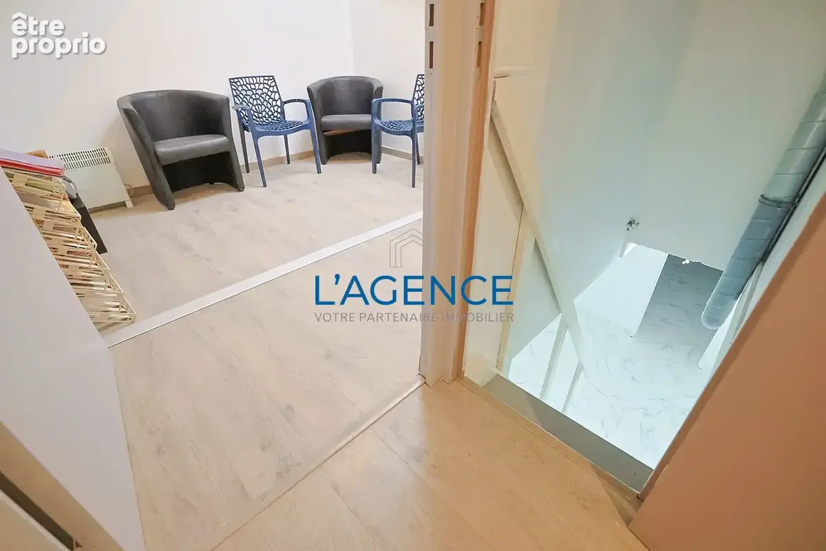 Appartement T2 de 79m2 habitables (47 m2 loi carrez ) au centre ville de Hyères - photo 7