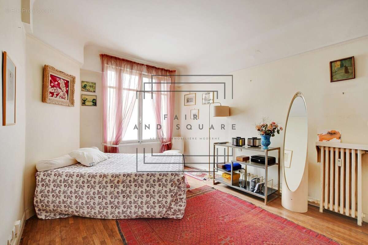 Appartement à NEUILLY-SUR-SEINE