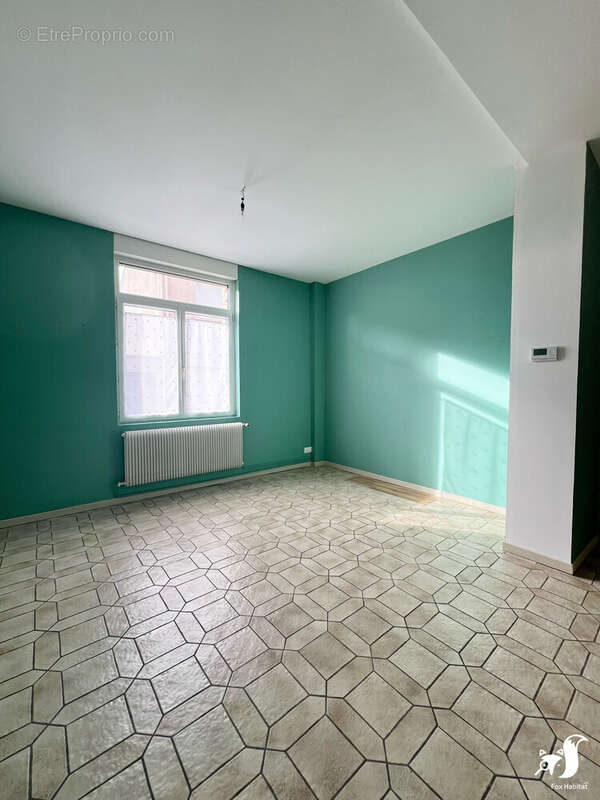 Maison à NEUVILLE-SAINT-REMY