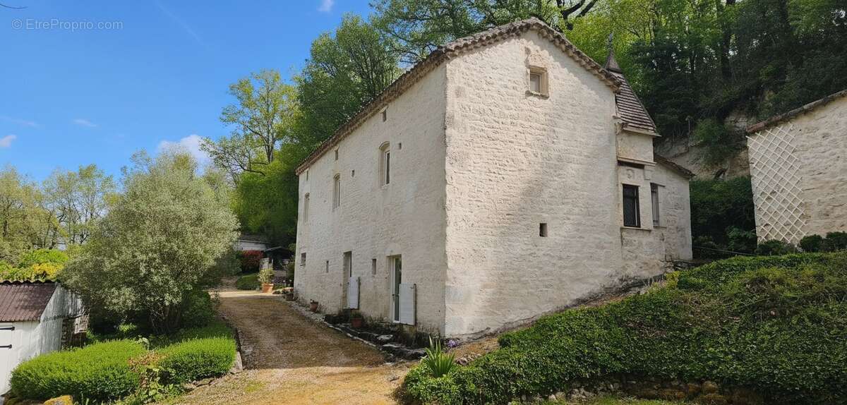 Maison à TREJOULS