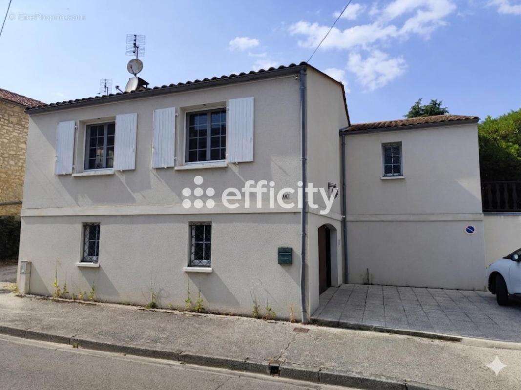 Maison 102 m² à Baignes-Sainte-Radegonde  - photo 18