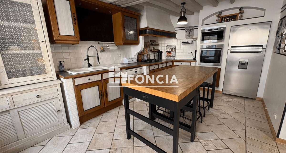 Maison en pierre avec piscine - photo 4