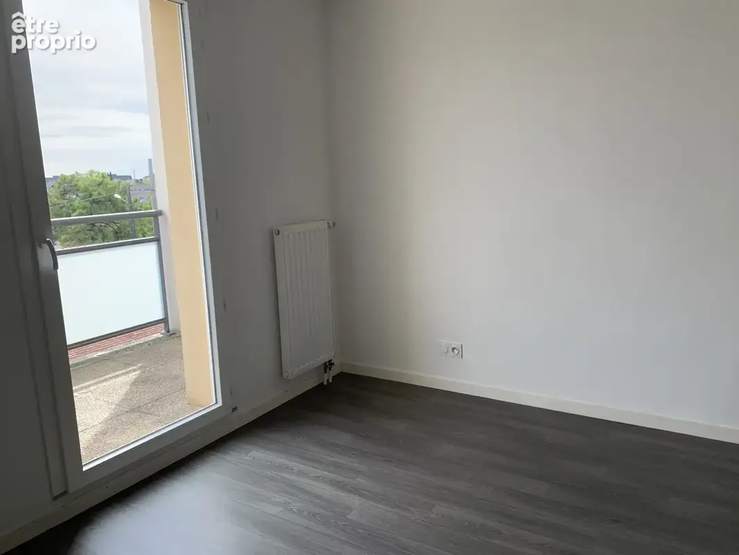 A Vendre appartement T4 de 86M2 - 3ème et dernier étage - CHAMBRAY LES TOURS - photo 6