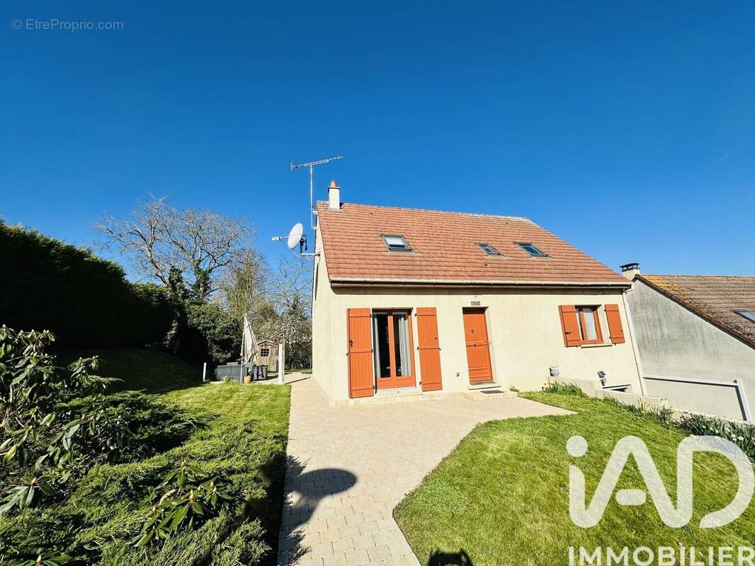 Photo 1 - Maison à AUNEAU