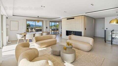 Appartement à LE CANNET