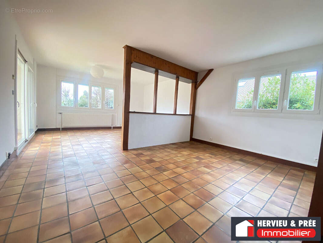 Maison à LUC-SUR-MER