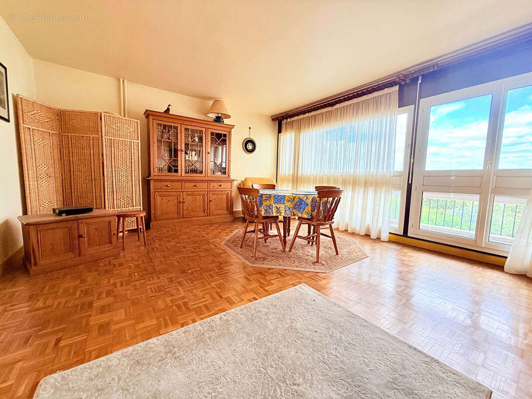 F3 - 65.14m² - Boulevard National - photo 2